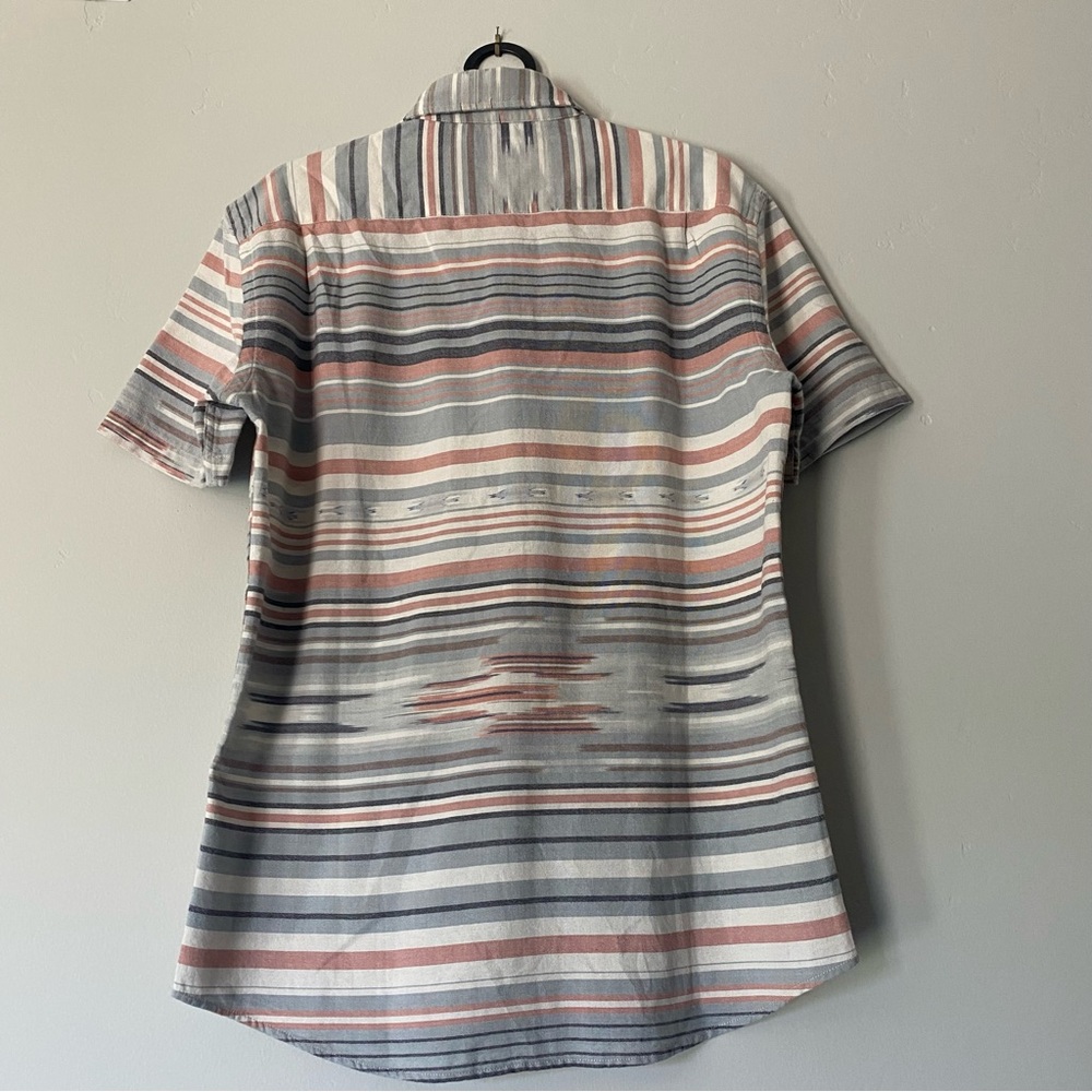 Faherty men’s organic cotton Southwestern short sleeve shirt, XS - Picture 3 of 10